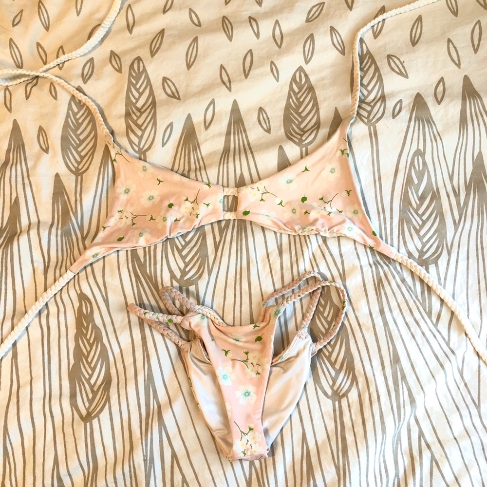 Frankies Bikini Set